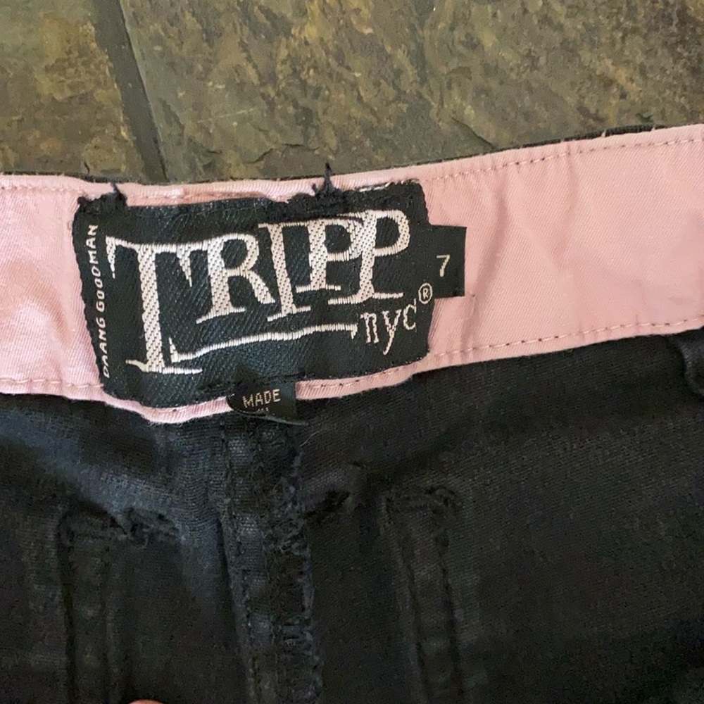 Tripp black w/pink stripe crop pants